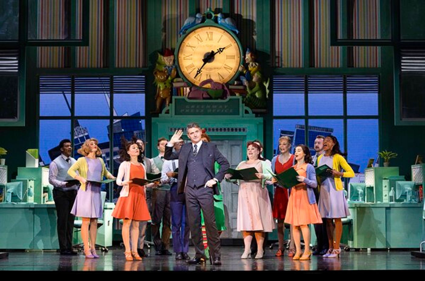 Photos/Video: First Look at ELF THE MUSICAL, Now Playing in London  Image