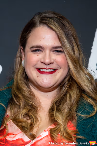 Bonnie Milligan Photo
