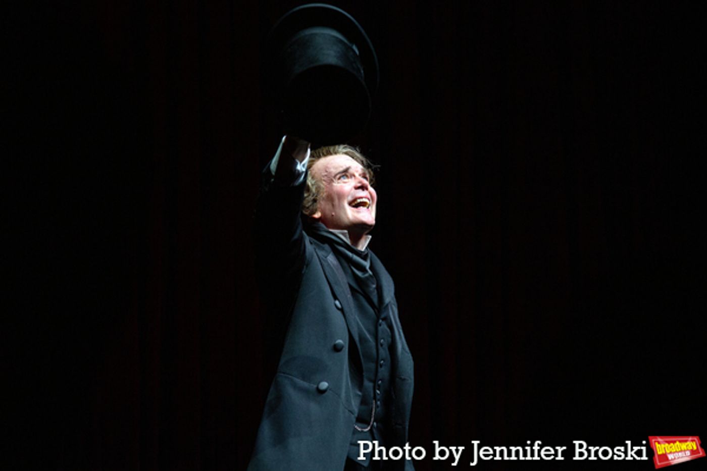 Photos: Jefferson Mays Takes His Bows at Opening Night of A CHRISTMAS CAROL  Image