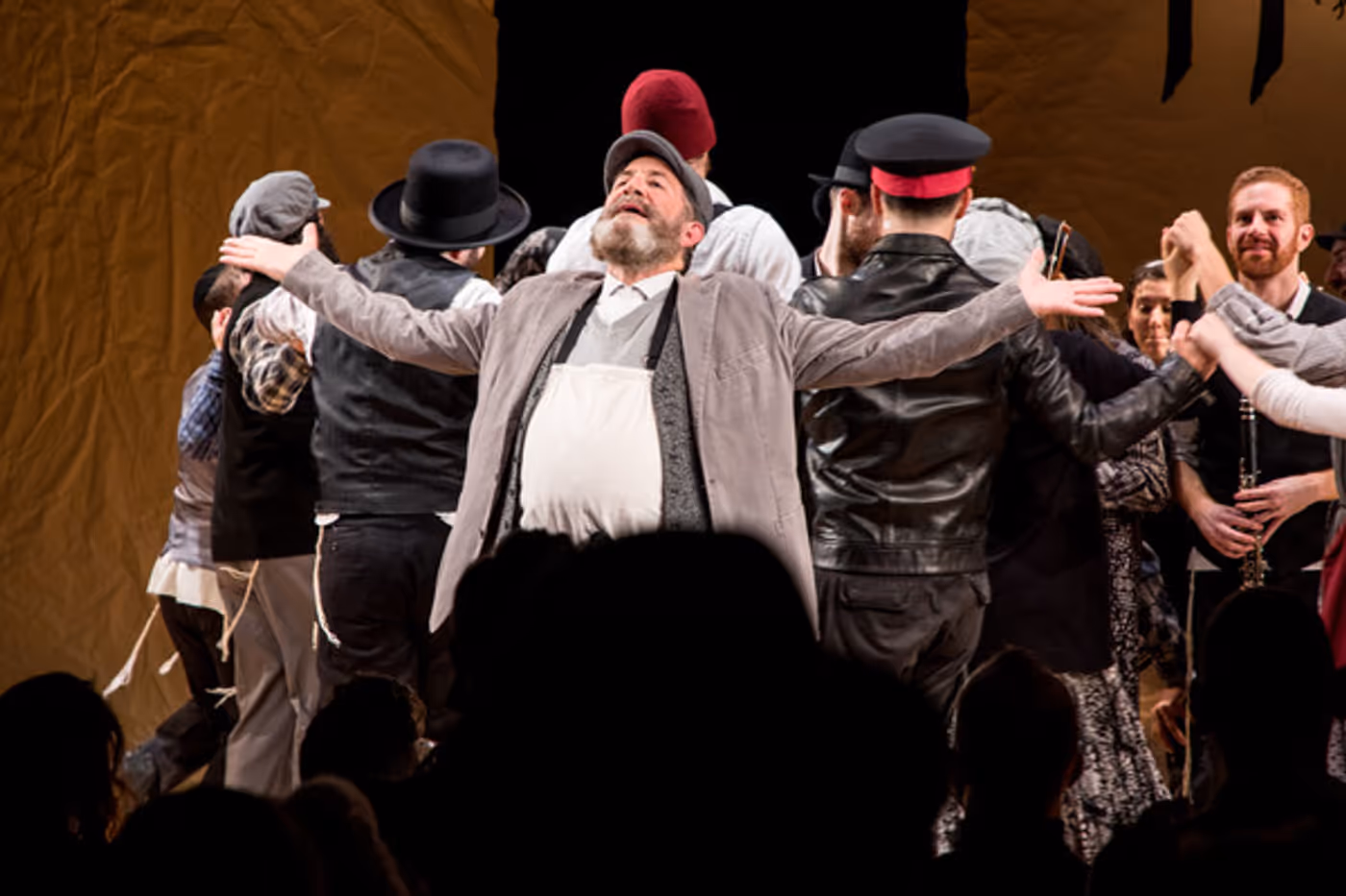Photos: Inside Opening Night of FIDDLER ON THE ROOF in Yiddish  Image