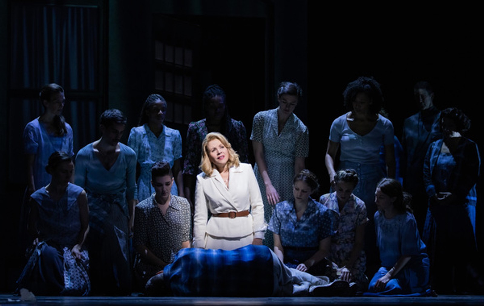 Photos: First Look at Kelli O'Hara, Renée Fleming & Joyce DiDonato in THE HOURS at The Metropolitan Opera — photo 4 of 17