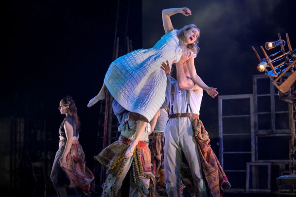 Leah Brotherhead and the Cast of WUTHERING HEIGHTS Photo