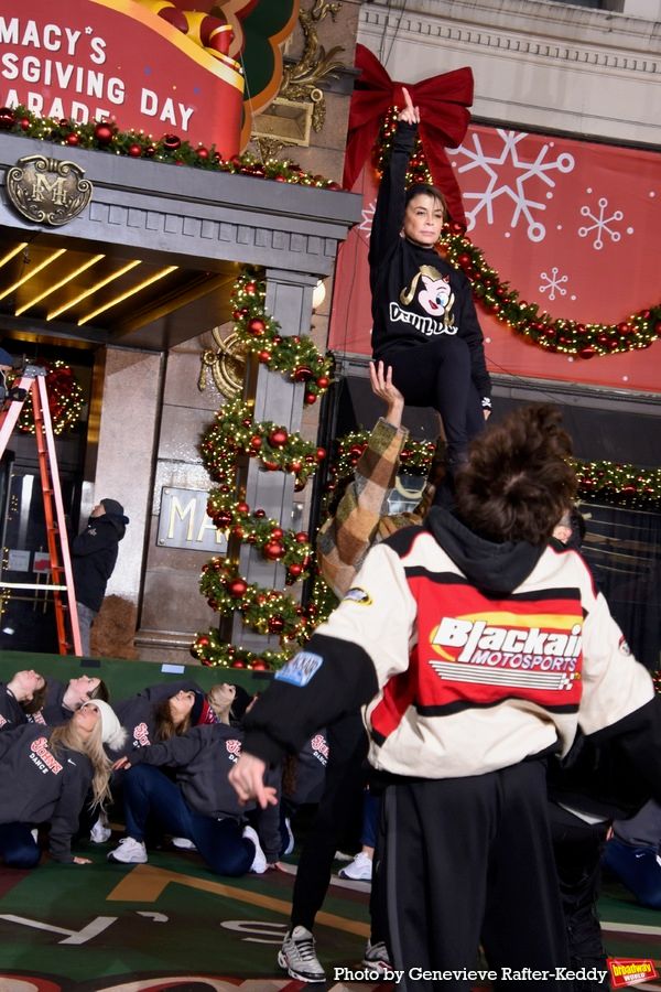 Photos: Gloria Estefan, The Radio City Rockettes, and More Rehearse For the Macy's Thanksgiving Day Parade  Image