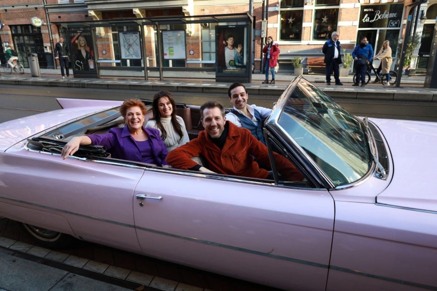 Feature: MARJOLIJN TOUW, ESMEE DEKKER, WILLIAM SPAAIJ EN JONATHAN VROEGE IN GREASE!  Image