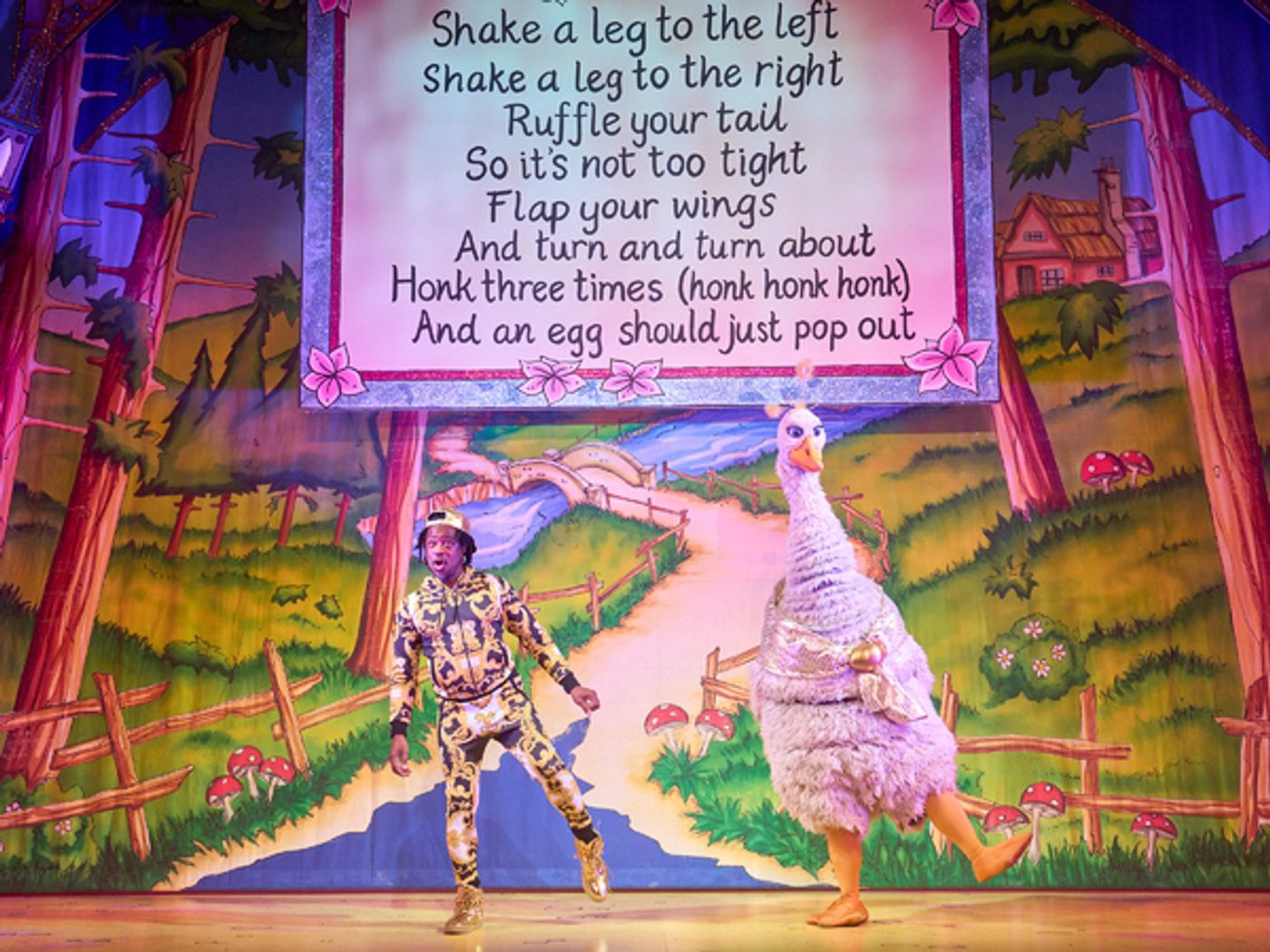 Photos: First Look at MOTHER GOOSE at Hackney Empire  Image