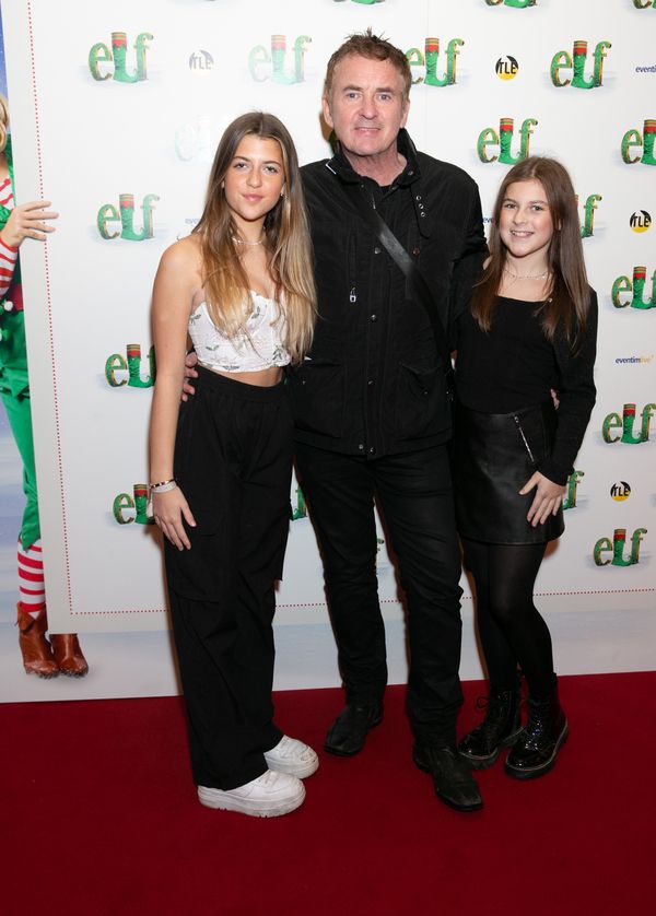 Shane Richie and daughters Photo