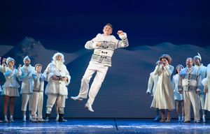 Tom Chambers @ BroadwayWorld Tom Chambers Photo