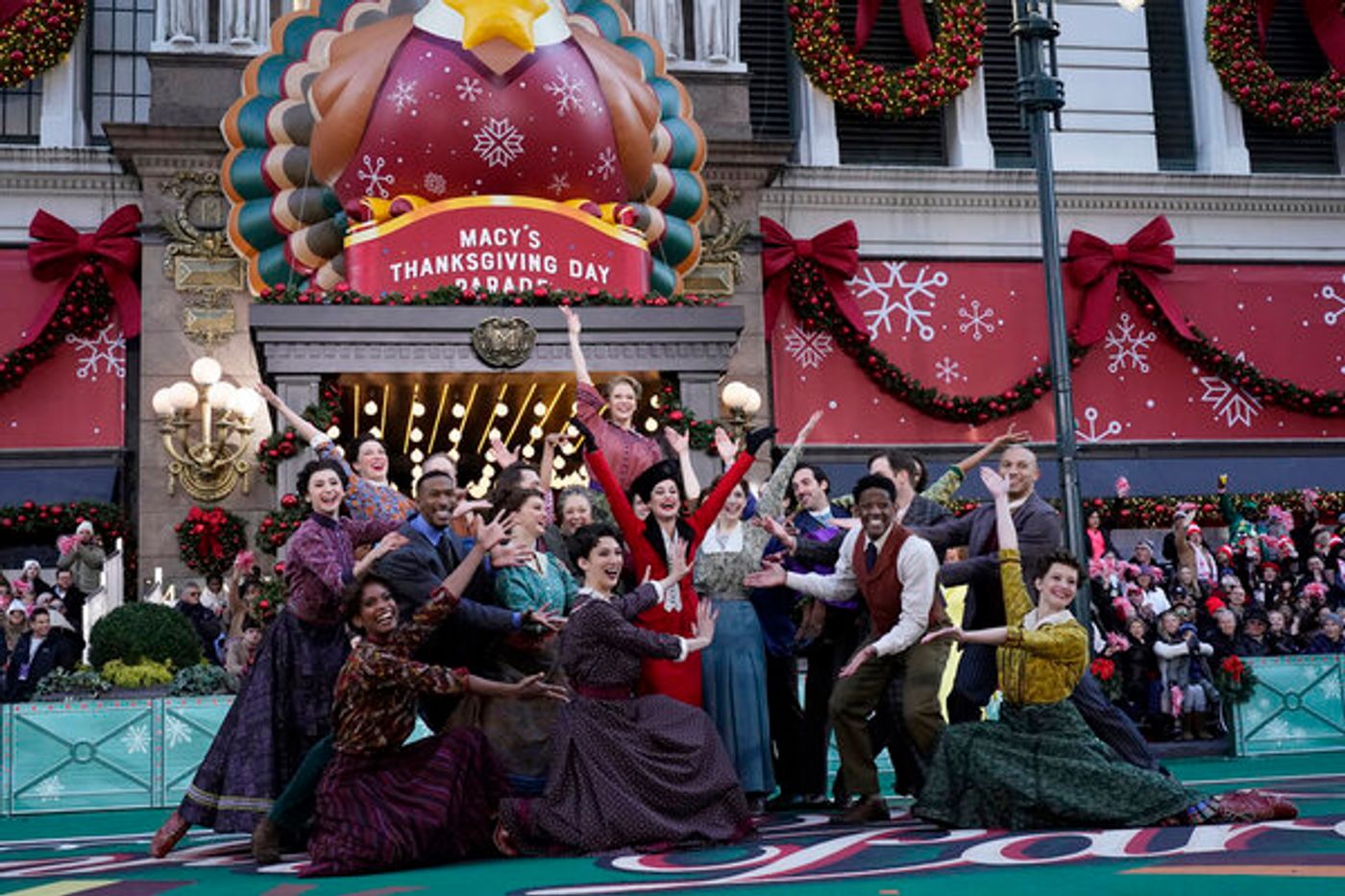 Photos: Broadway Comes to the Macy's Thanksgiving Day Parade  Image