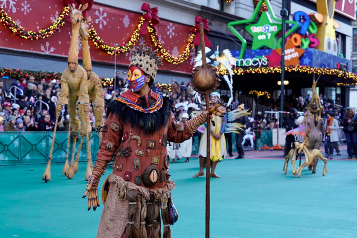 Photos: Broadway Comes to the Macy's Thanksgiving Day Parade  Image