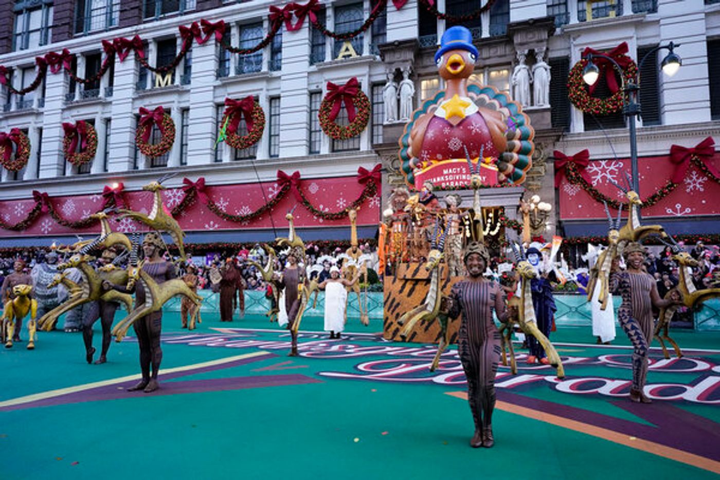 Photos: Broadway Comes to the Macy's Thanksgiving Day Parade  Image