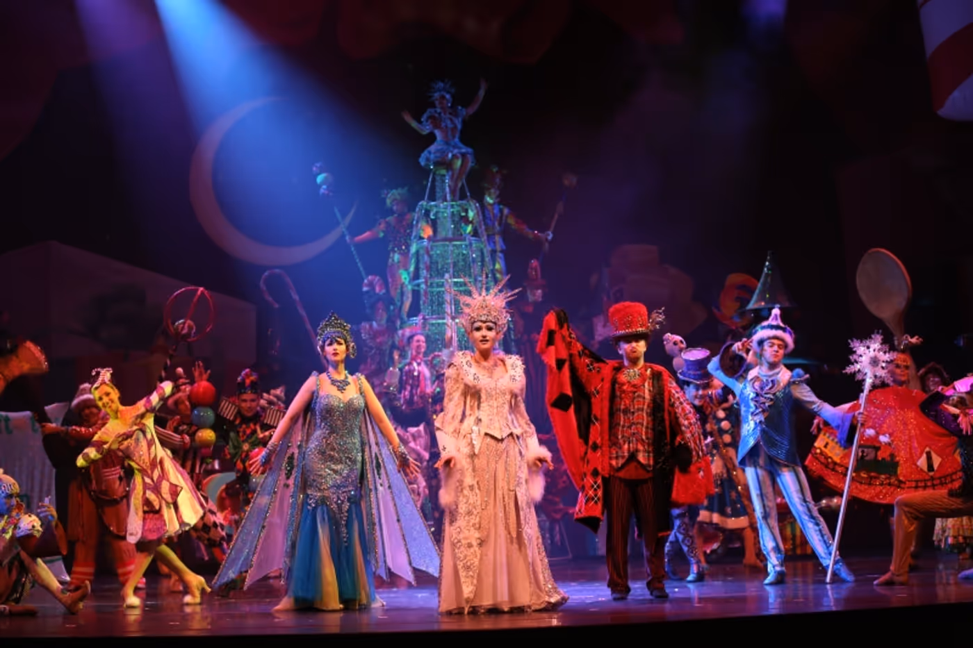 Review: CIRQUE DREAMS HOLIDAZE at Orpheum Theater Review: CIRQUE DREAMS HOLIDAZE at Orpheum Theater Image
