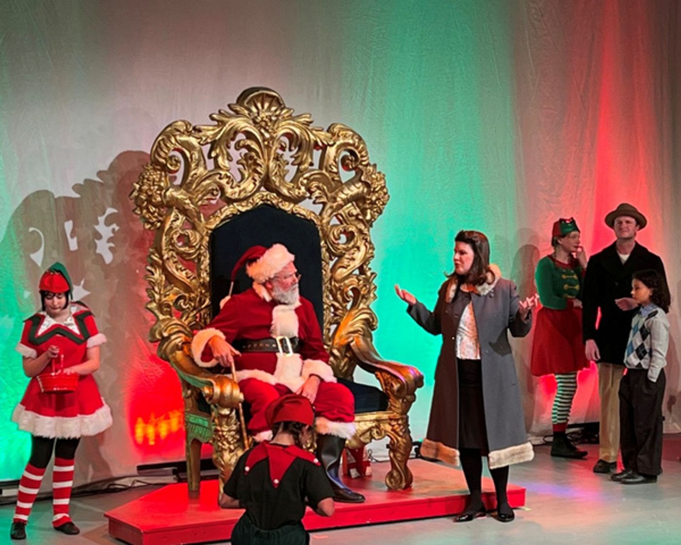 Photos: First Look At MIRACLE ON 34TH STREET At Theatrikos  Image