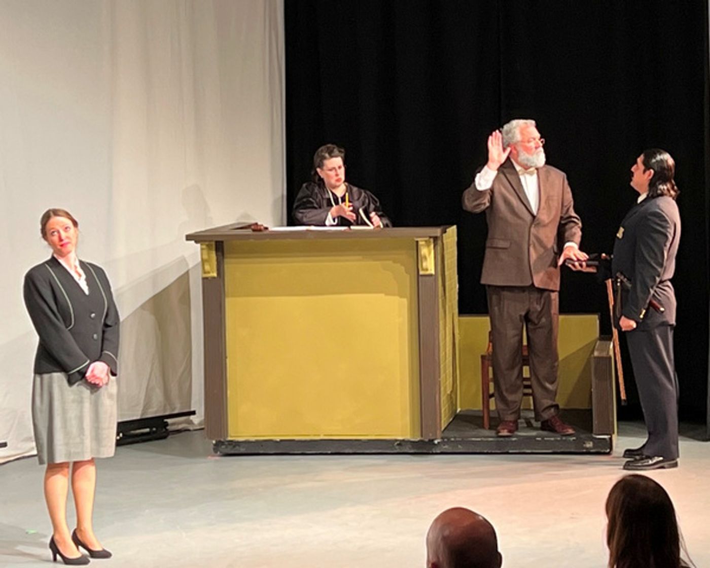 Photos: First Look At MIRACLE ON 34TH STREET At Theatrikos  Image