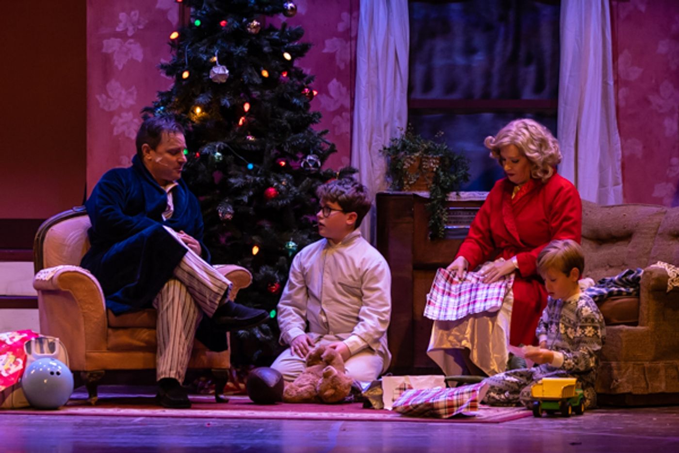 Photos: Inside MVAC & MTVarts' A CHRISTMAS STORY Photos: Inside MVAC & MTVarts' A CHRISTMAS STORY Image