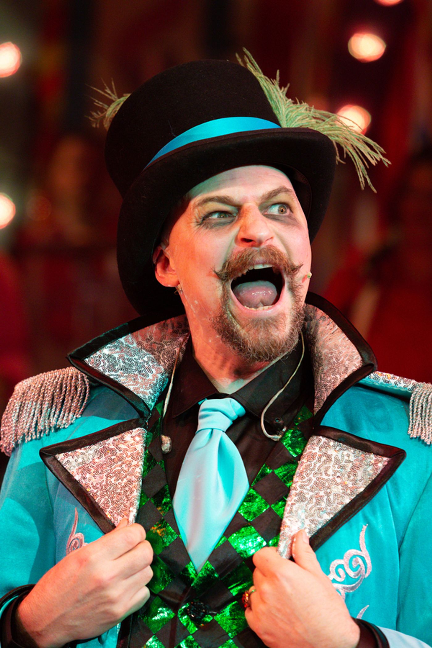 Photos: First Look At GOLDILOCKS AND THE THREE BEARS At The New Wolsey Theatre Ipswich  Image