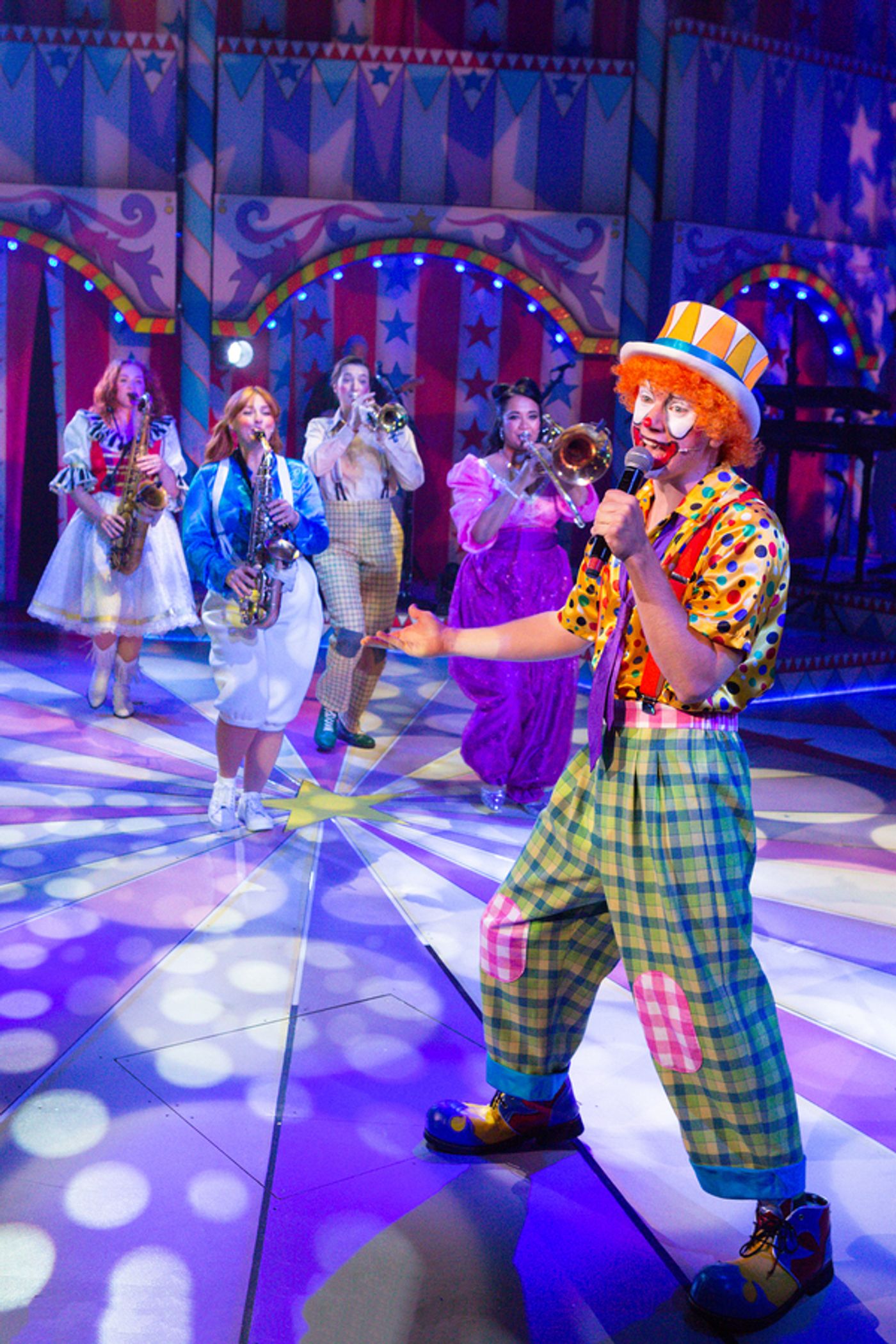 Photos: First Look At GOLDILOCKS AND THE THREE BEARS At The New Wolsey Theatre Ipswich  Image