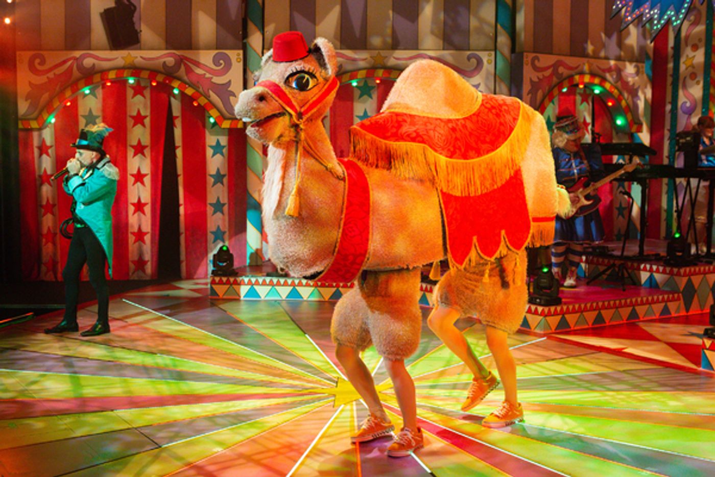 Photos: First Look At GOLDILOCKS AND THE THREE BEARS At The New Wolsey Theatre Ipswich  Image