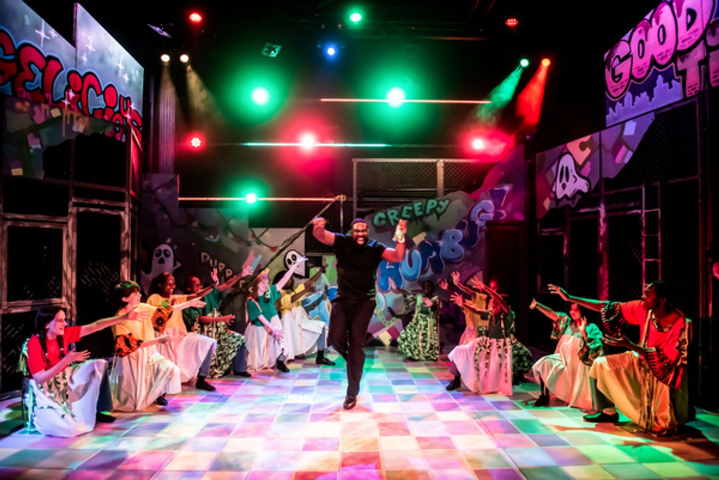 Photos: First Look at SCROOGELICIOUS at Theatre Peckham  Image