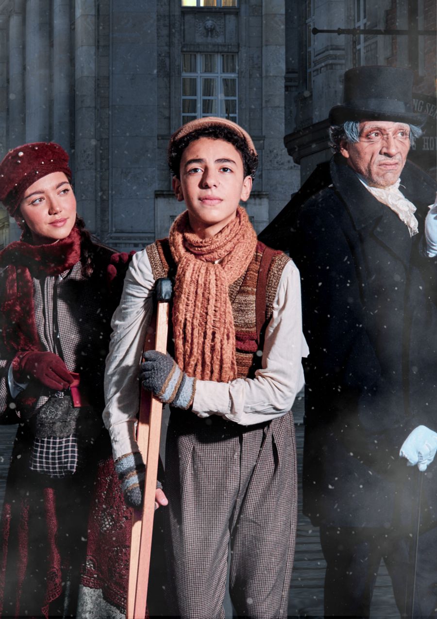 Charles Dickens' A CHRISTMAS CAROL is Now Playing at Teatro Santander Image
