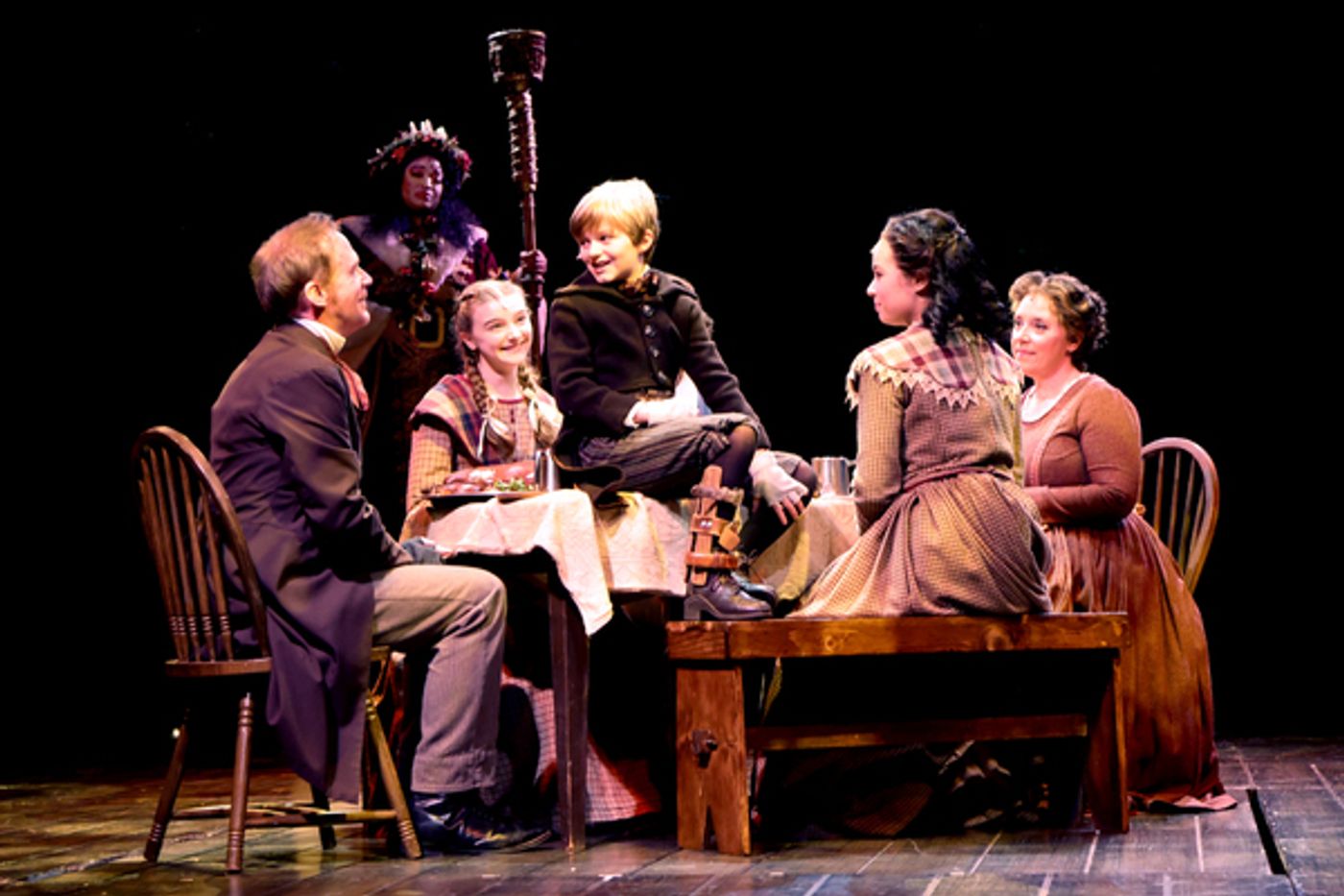 Photos: Get a First Look at A CHRISTMAS CAROL at North Shore Music Theatre  Image