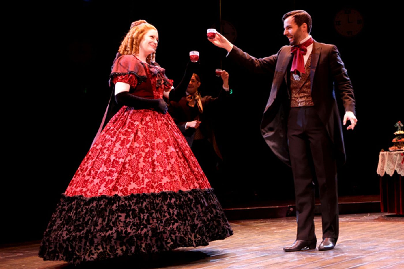 Photos: Get a First Look at A CHRISTMAS CAROL at North Shore Music Theatre  Image
