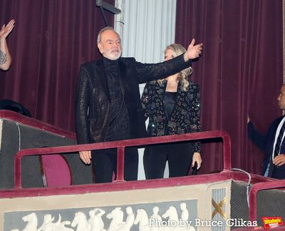 Neil Diamond sings "Sweet Caroline" Photo
