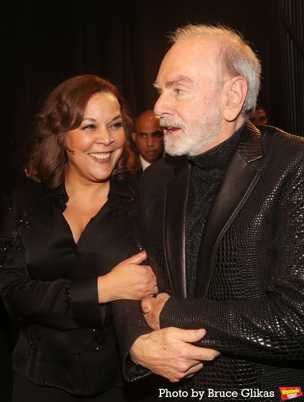 Photos: Neil Diamond Performs and Meets With the Cast at Opening Night of A BEAUTIFUL NOISE — photo 12 of 23