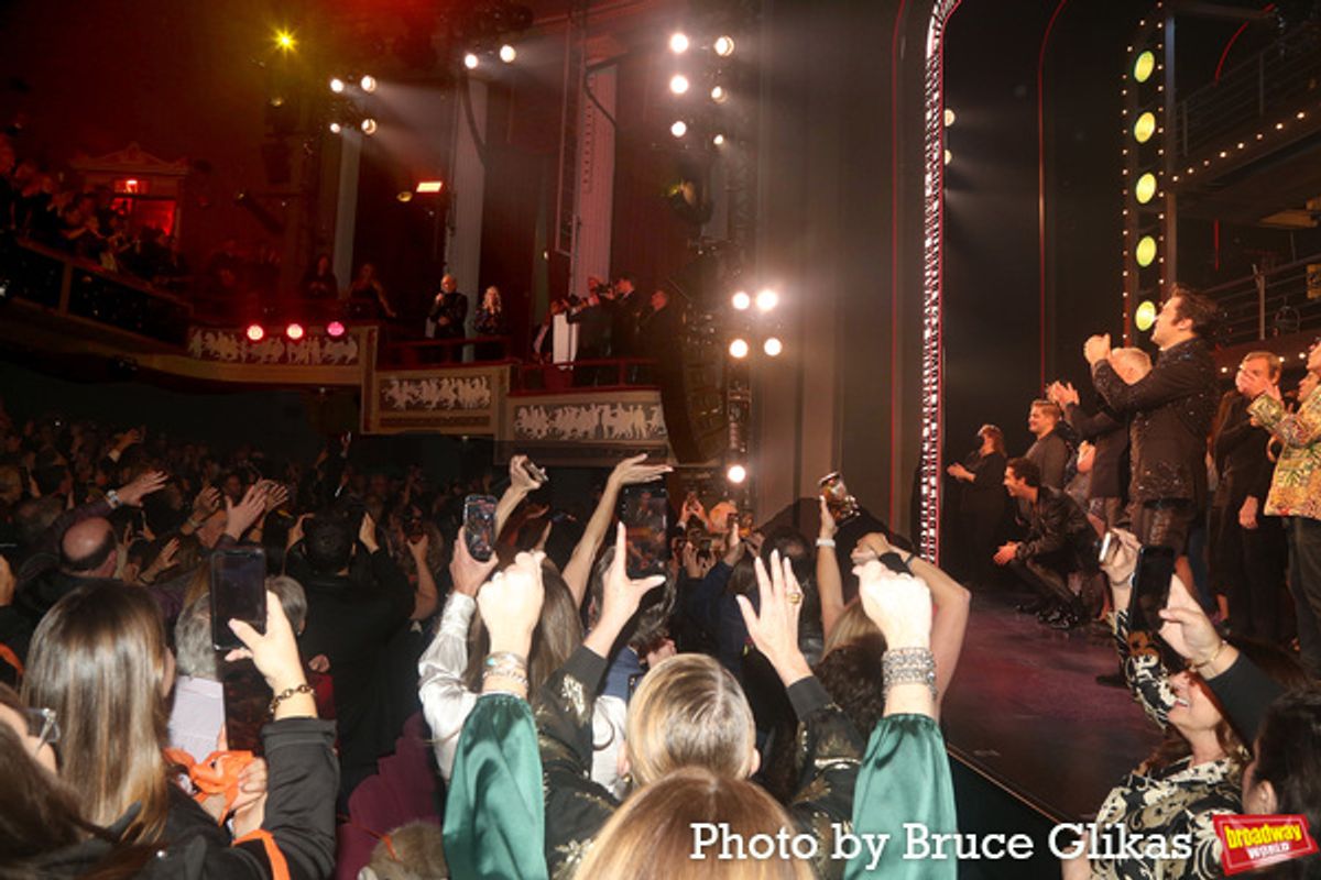 Neil Diamond, Will Swenson and The Cast of 'A Beautiful Noise' at 