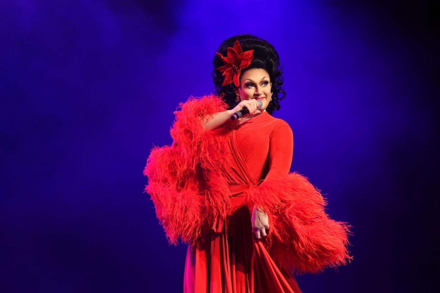 Review: THE JINKX & DELA HOLIDAY SHOW At Town Hall Is The Annual Holiday Show People Should See Review: THE JINKX & DELA HOLIDAY SHOW At Town Hall Is The Annual Holiday Show People Should See Image