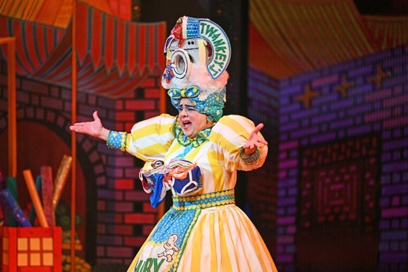 Photos & Video: First Look at ALADDIN Panto at Wolverhampton Grand Theatre  Image