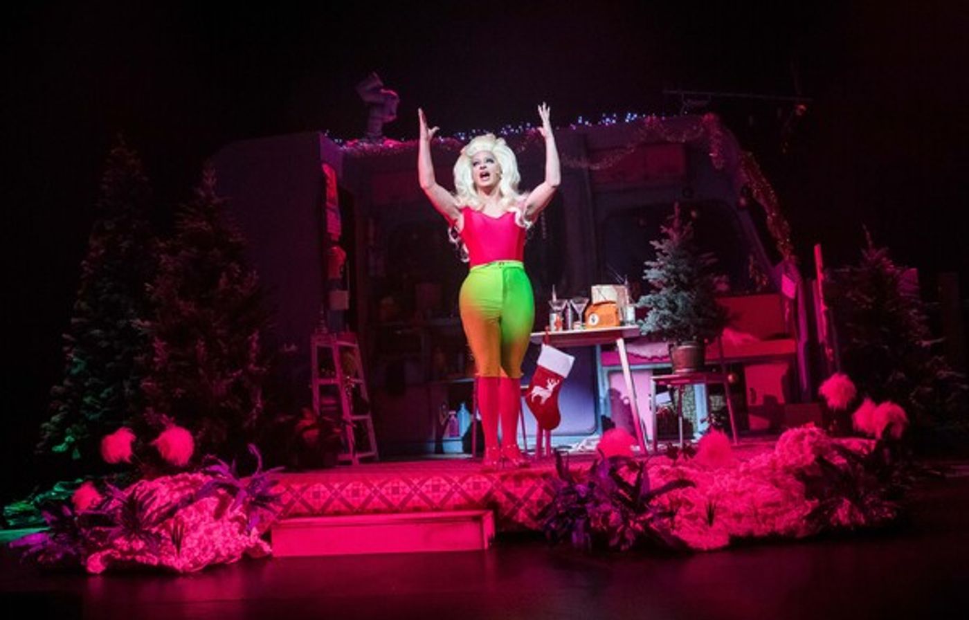 Photos/Video: First Look at Miz Cracker in WHO'S HOLIDAY  Image