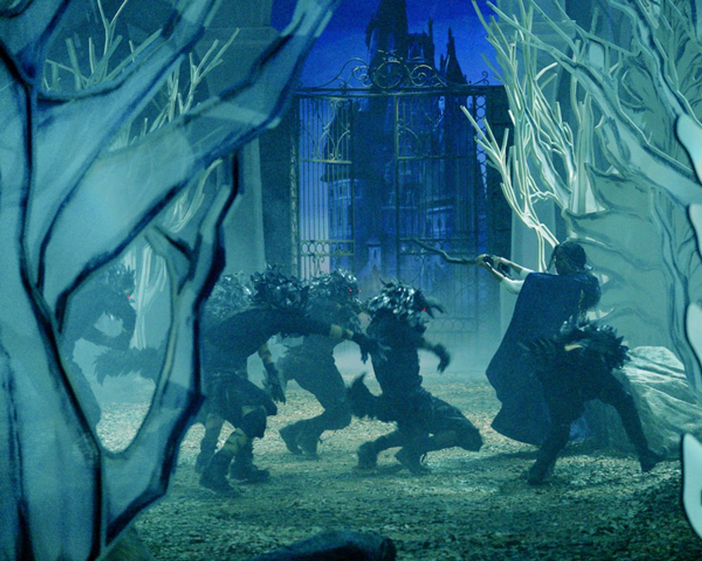 Photos: New Stills of Joshua Henry, H.E.R. & More in BEAUTY & THE BEAST: A 30TH CELEBRATION  Image