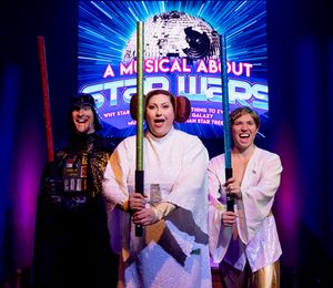 Taylor Crousore, Carly Sakolove, Greg Sullivan @ BroadwayWorld Taylor Crousore, Carly Sakolove, Greg Sullivan Photo
