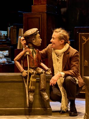 Lyndsey Marshal Photo