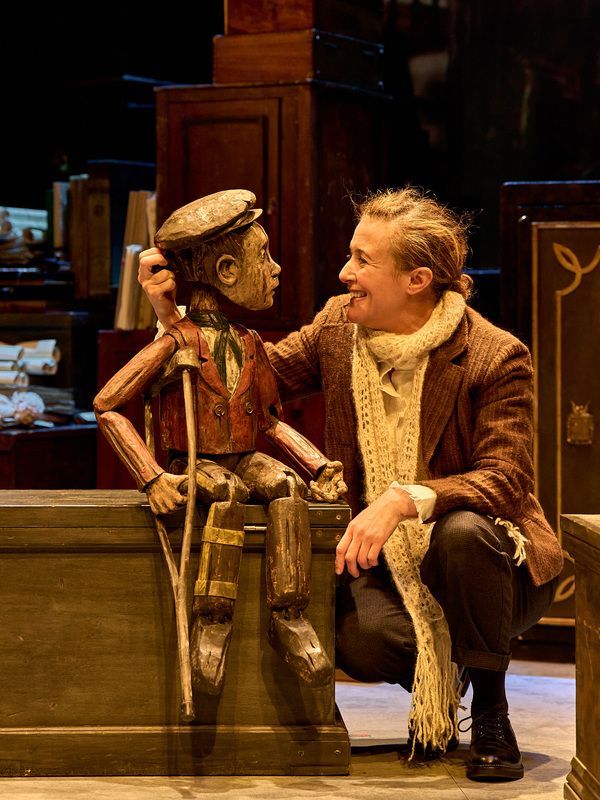 Lyndsey Marshal Photo