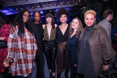  Nikki Thompson, Latoya Edwards, Liz Carlson, Kirya Traber, Susan Bernfield, Deadria  Photo