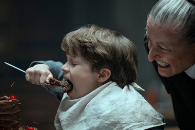 Charlie Hodson-Prior as Bruce Bogtrotter, Emma Thompson as Agatha Trunchbull Photo