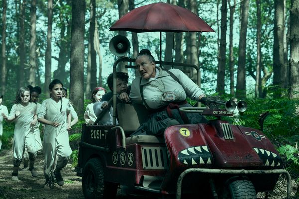 Charlie Hodson-Prior as Bruce Bogtrotter, Emma Thompson as Agatha Trunchbull Photo