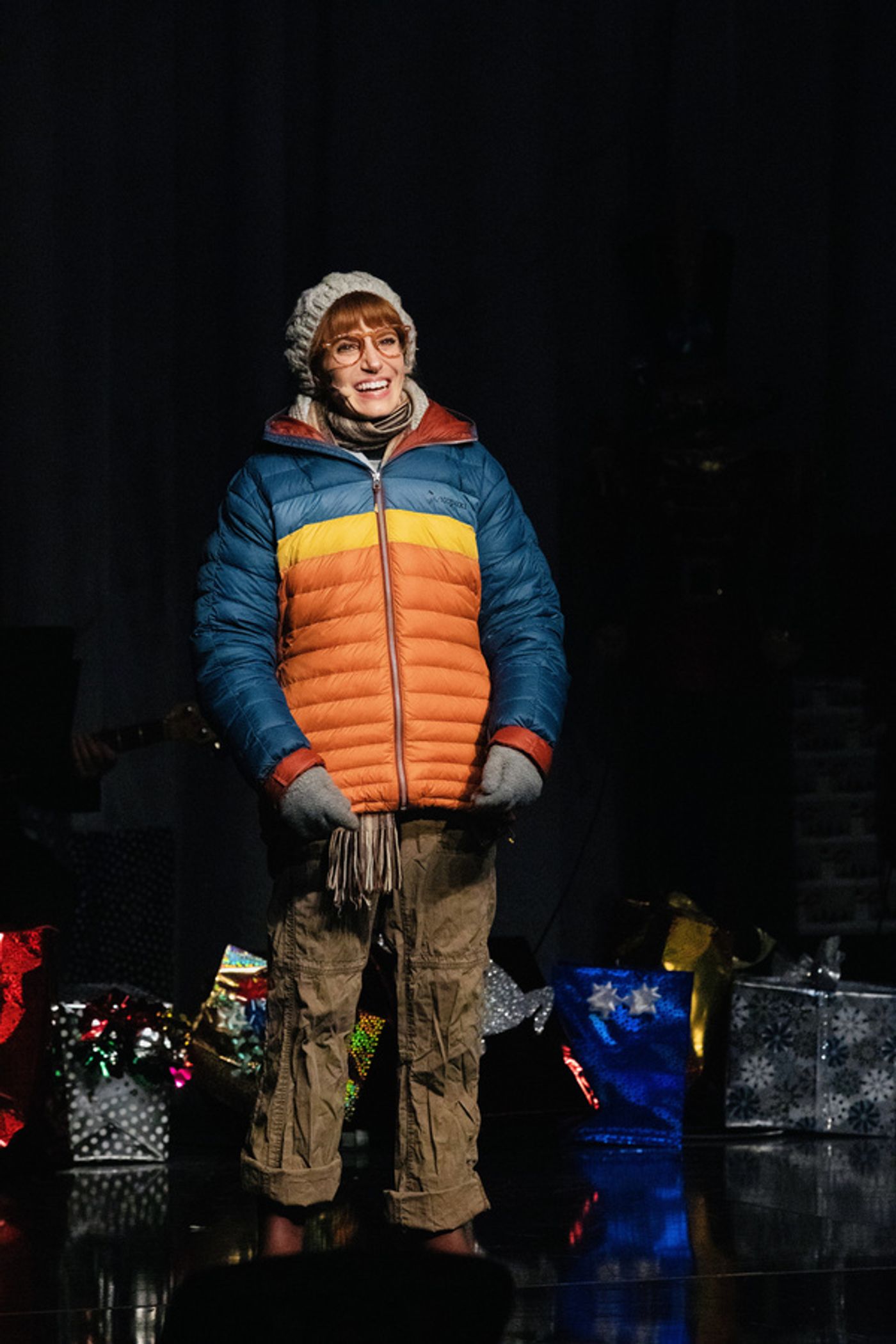 Photos: Carly Hughes, Gabrielle Ruiz & More Help Raise $50,000 For The Homeless In LA at Broadway To The Rescue  Image