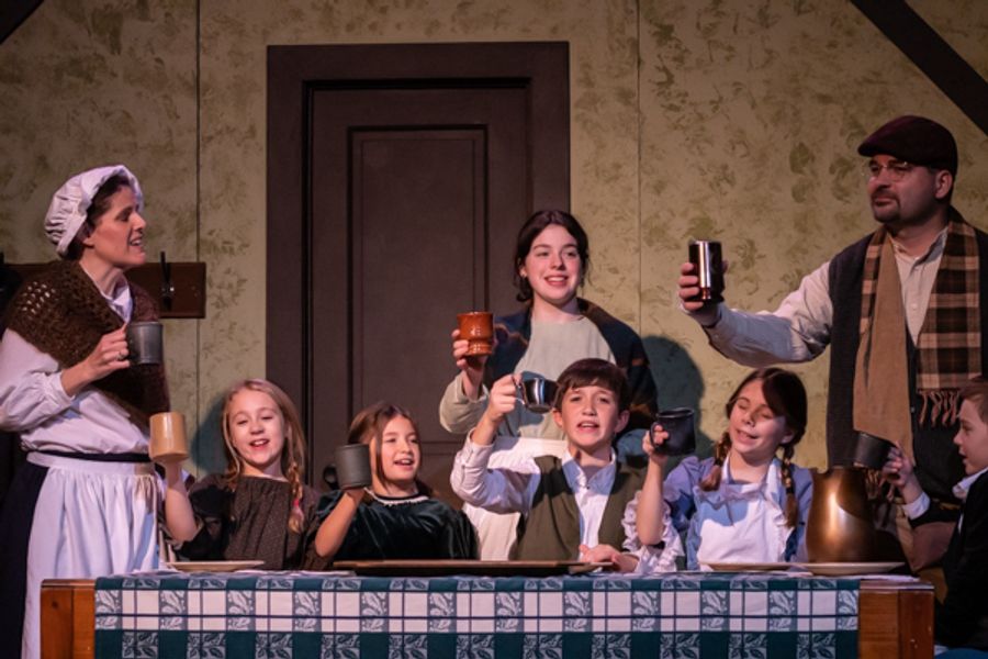 Photos: First look at Hilliard Arts Council's A CHRISTMAS CAROL Image