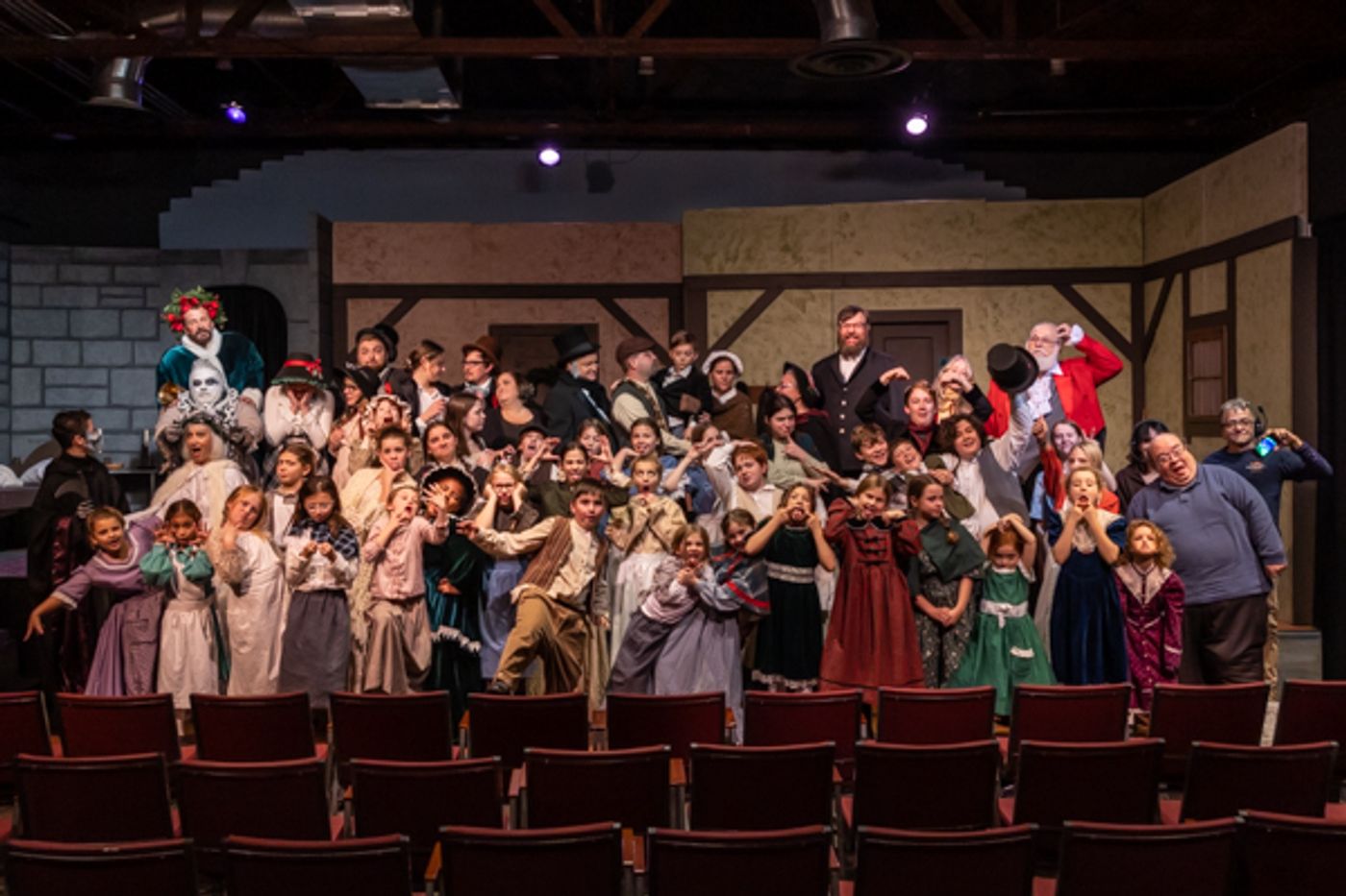 Photos: First look at Hilliard Arts Council's A CHRISTMAS CAROL  Image