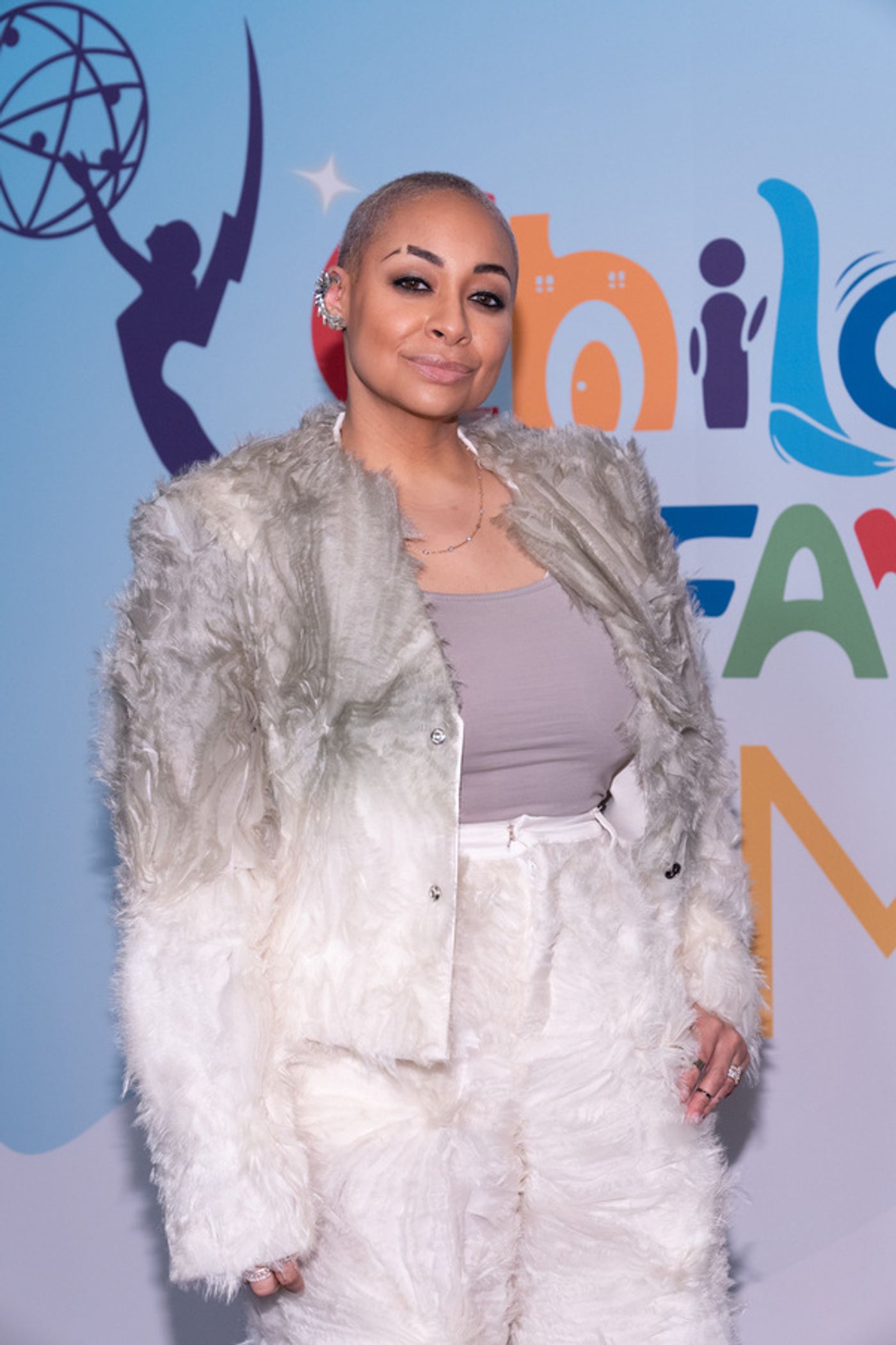 Photos: Go Inside the CHILDREN'S & FAMILY CREATIVE ARTS EMMY AWARDS with JoJo Siwa, Raven-Symoné, and More!  Image