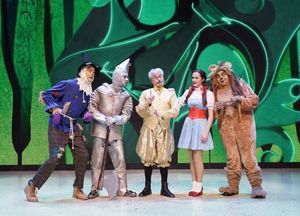 Matthew Patrick Davis, Doran Butler, Barry Pearl, Olivia Sanabia and Andrew Metzger @ BroadwayWorld Matthew Patrick Davis, Doran Butler, Barry Pearl, Olivia Sanabia and Andrew Metzger Photo