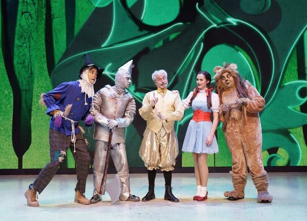 Matthew Patrick Davis, Doran Butler, Barry Pearl, Olivia Sanabia and Andrew Metzger  Photo