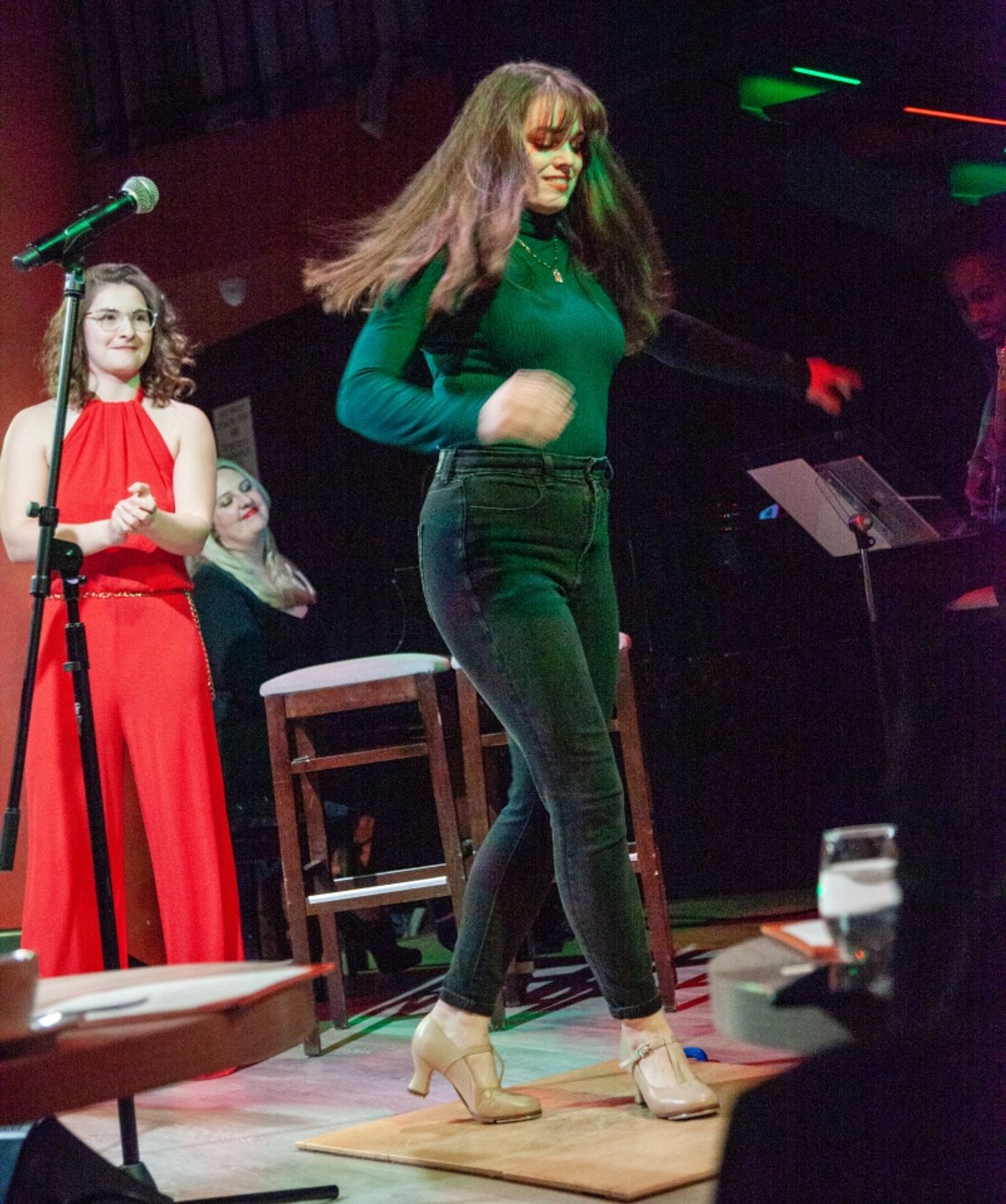 Review: Abigail Brooks Makes NYC Debut With JOYFUL AND TRIUMPHANT at Chelsea Table + Stage  Image