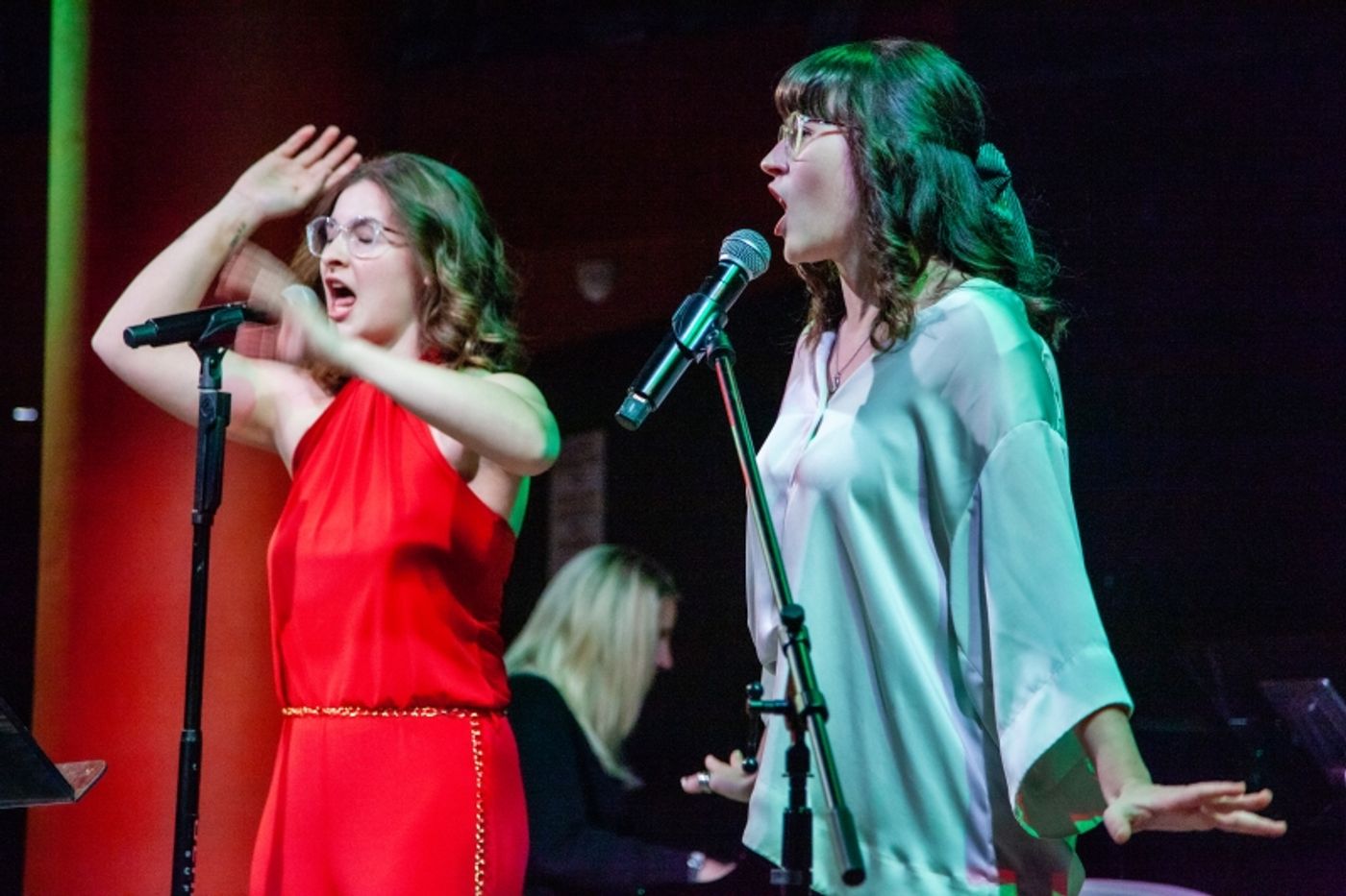 Review: Abigail Brooks Makes NYC Debut With JOYFUL AND TRIUMPHANT at Chelsea Table + Stage  Image