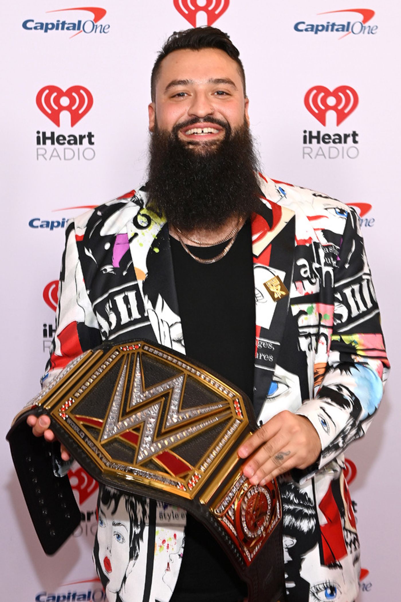 Photos: Dove Cameron, Dua Lipa & More Attend iHeart Radio's Jingle Ball  Image