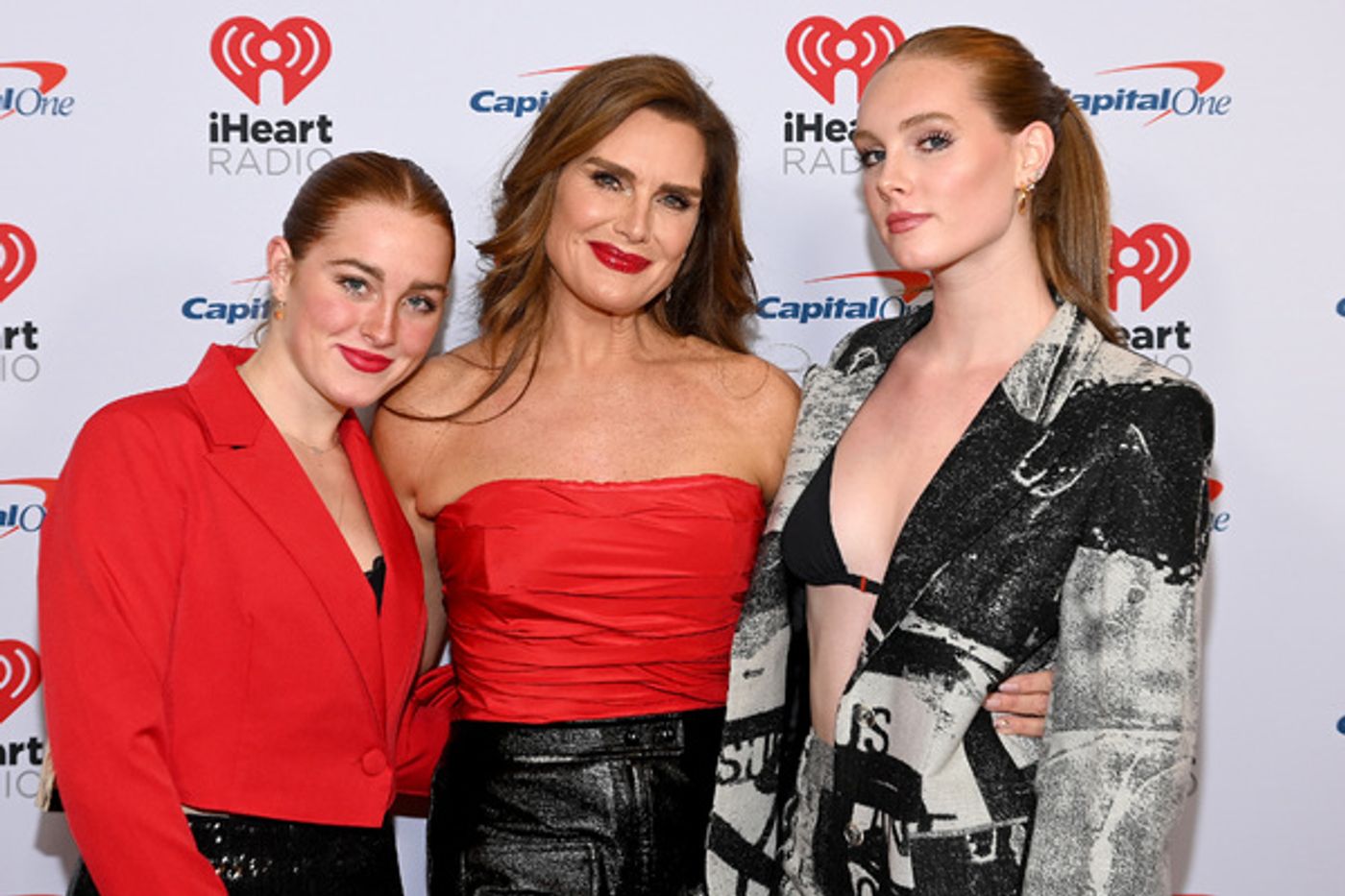 Photos: Dove Cameron, Dua Lipa & More Attend iHeart Radio's Jingle Ball  Image