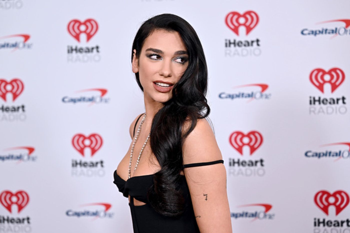 Photos: Dove Cameron, Dua Lipa & More Attend iHeart Radio's Jingle Ball  Image