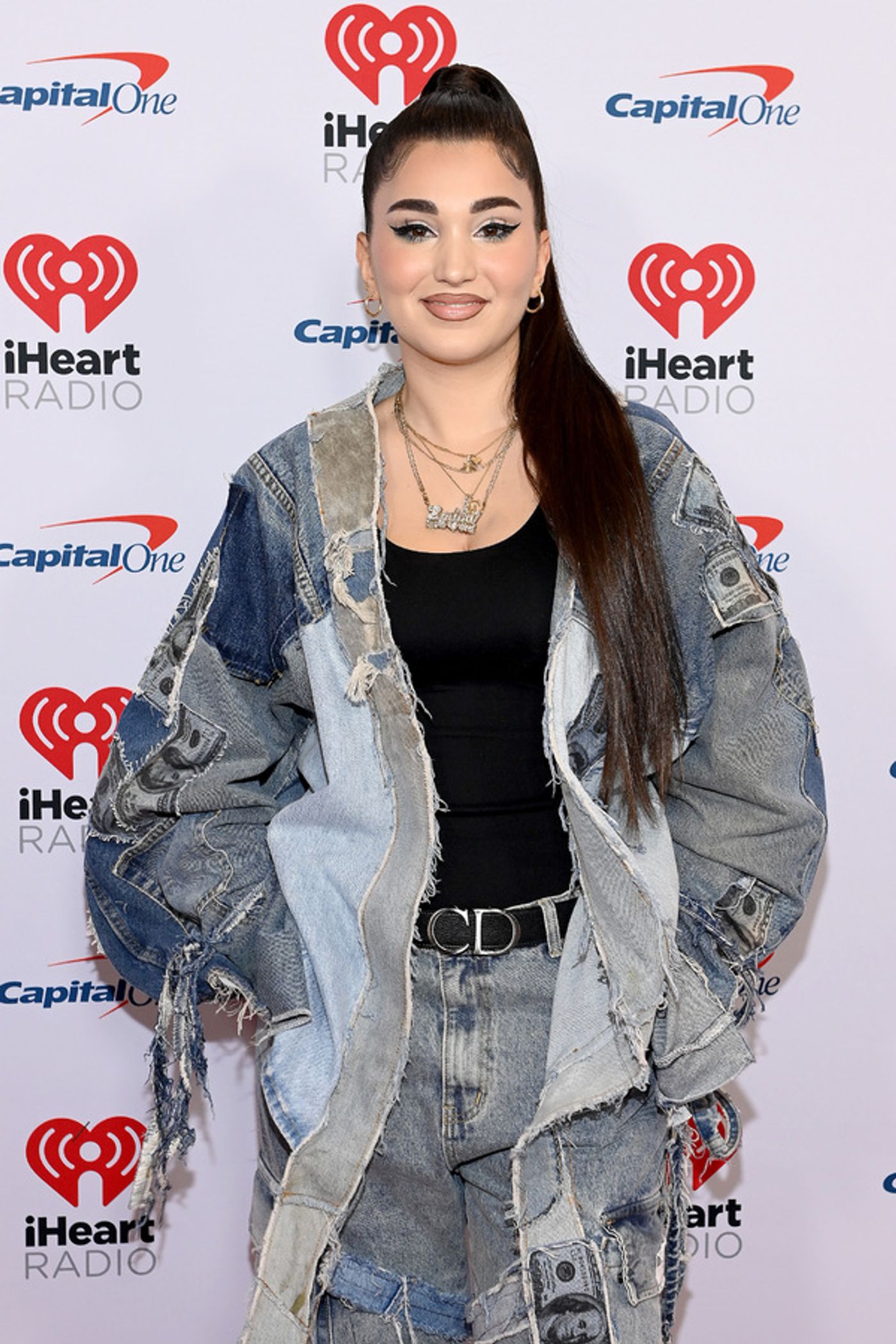 Photos: Dove Cameron, Dua Lipa & More Attend iHeart Radio's Jingle Ball  Image